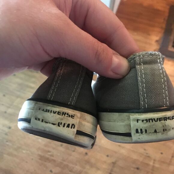 Converse gray low top classic size 3 Chuck Taylor Converse sneakers - Picture 6 of 6